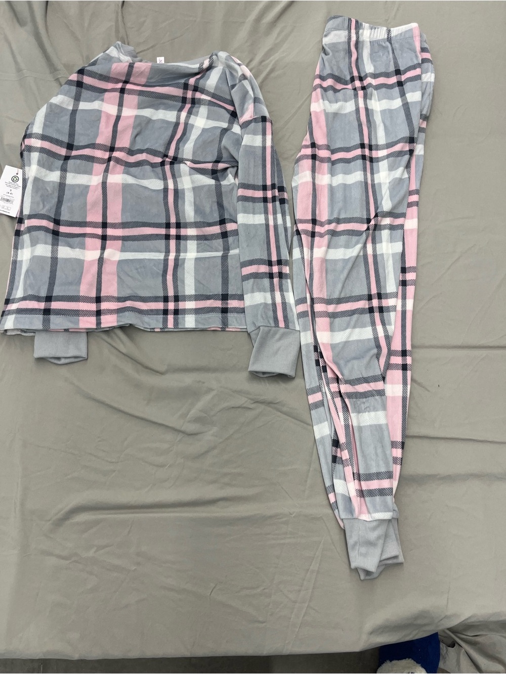 Joyspun Cozy Pink & Gray Plaid Long-Sleeve Pajama Set Women’s Size Small NWT - Picture 5 of 5